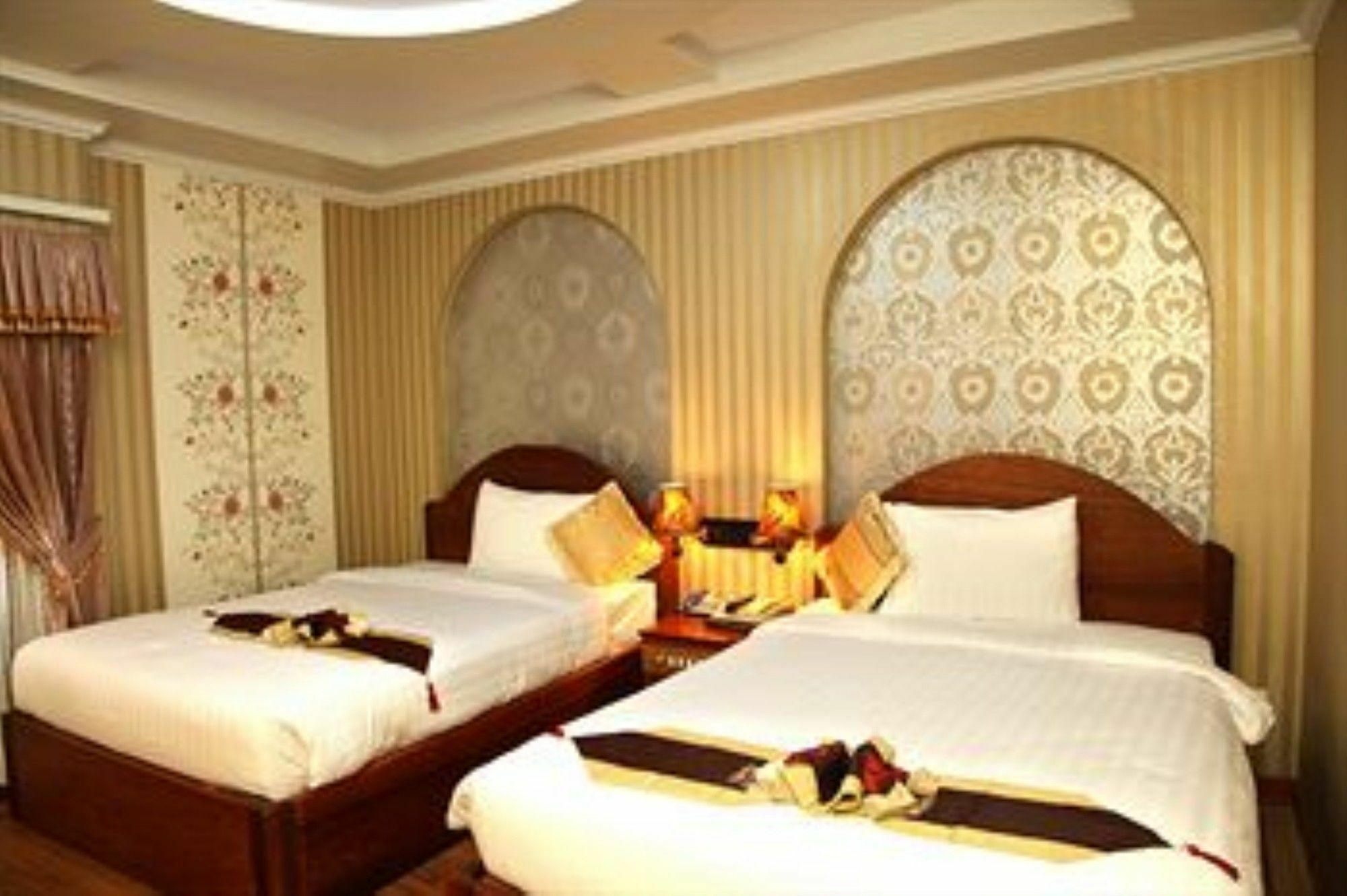 King Fy Hotel Баттамбанг Экстерьер фото